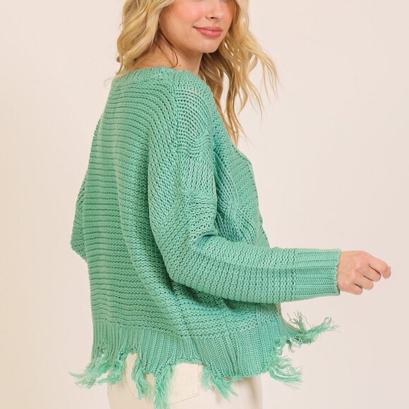 LUMIERE OVER SIZE CABLE KNIT SWEATER SIZE MEDIUM - Picture 3 of 5